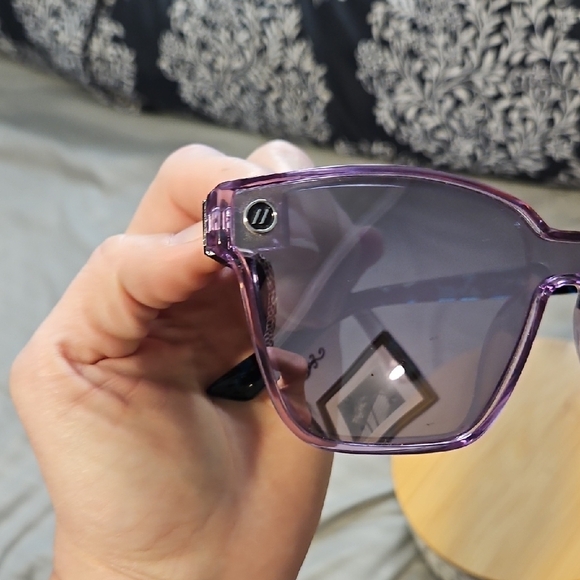 Stylish BLENDERS "Drive Me Wild" Purple Sunglasses - Picture 6 of 7